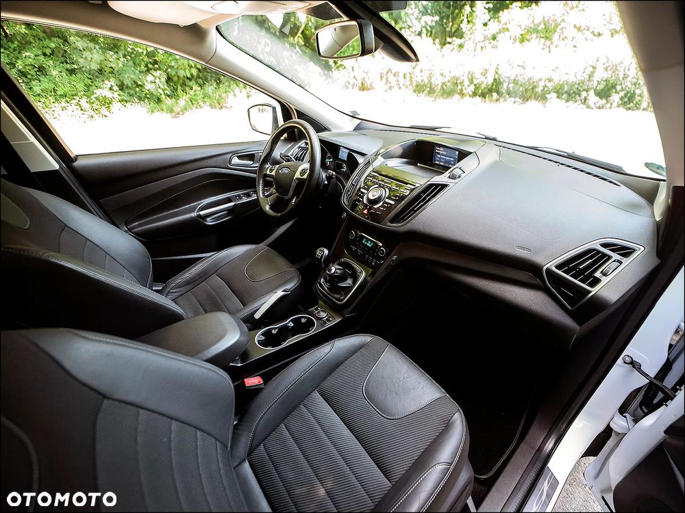 Ford Kuga - 15