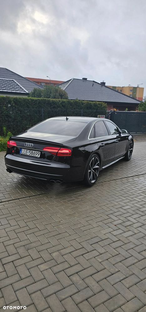 Audi S8 - 3