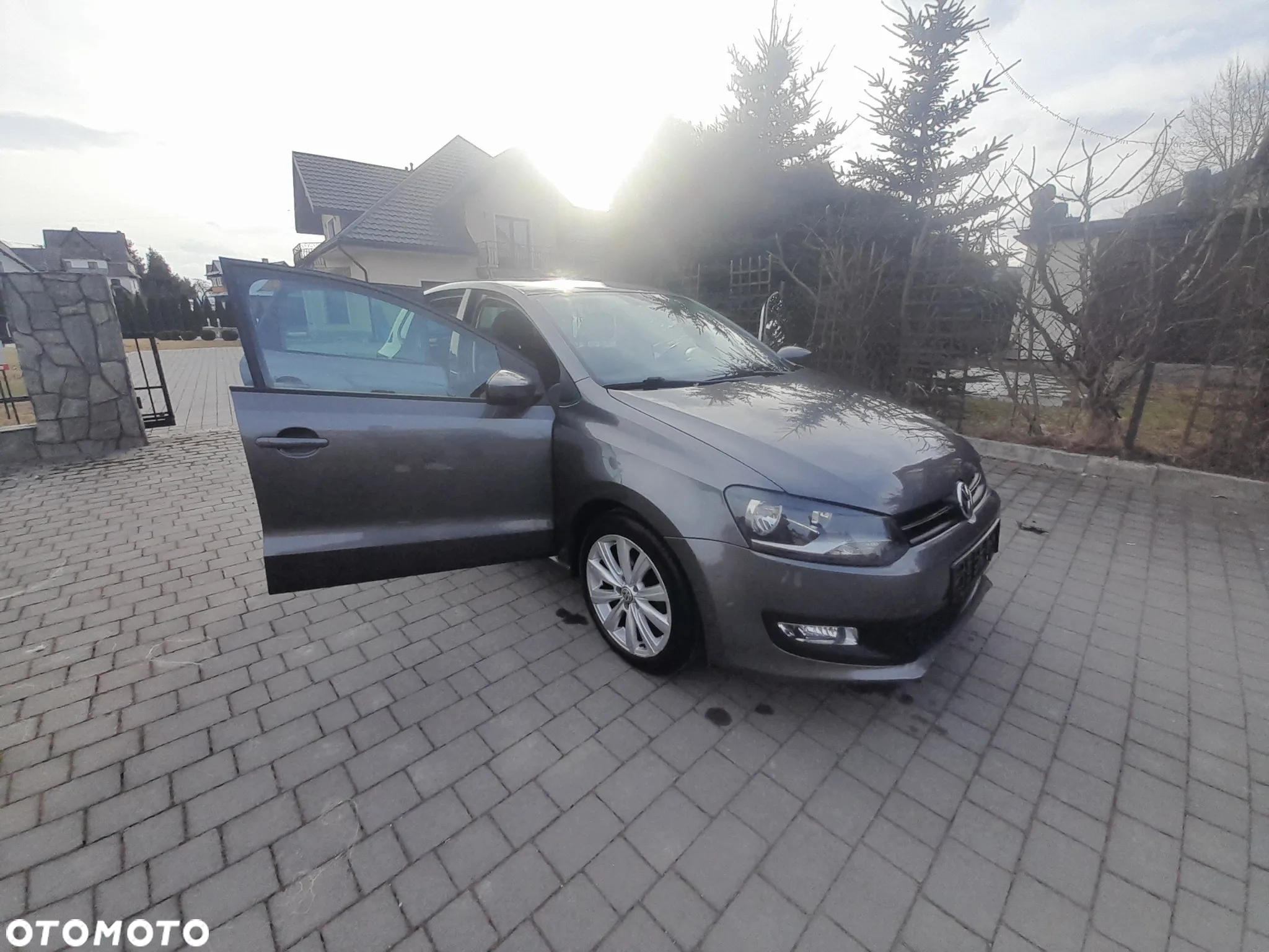 Volkswagen Polo 1.6 TDI Blue Motion Style - 11