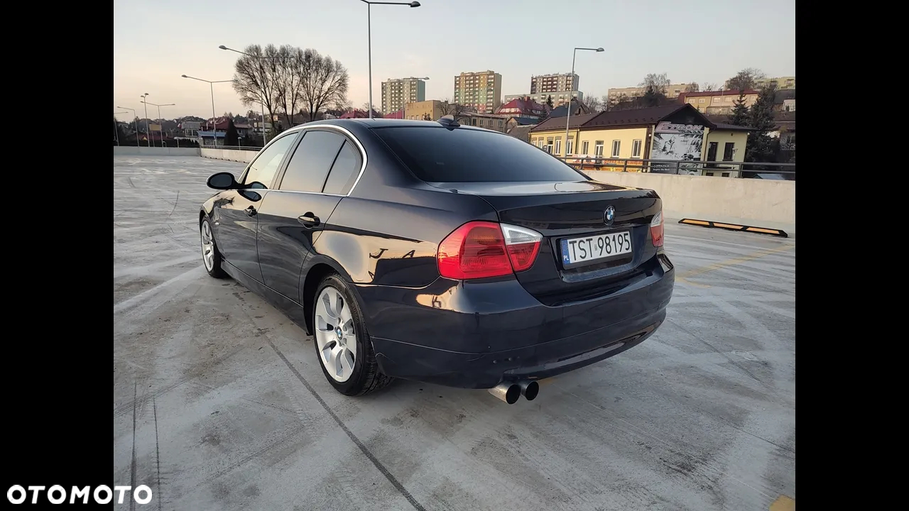 BMW Seria 3 330xi - 15