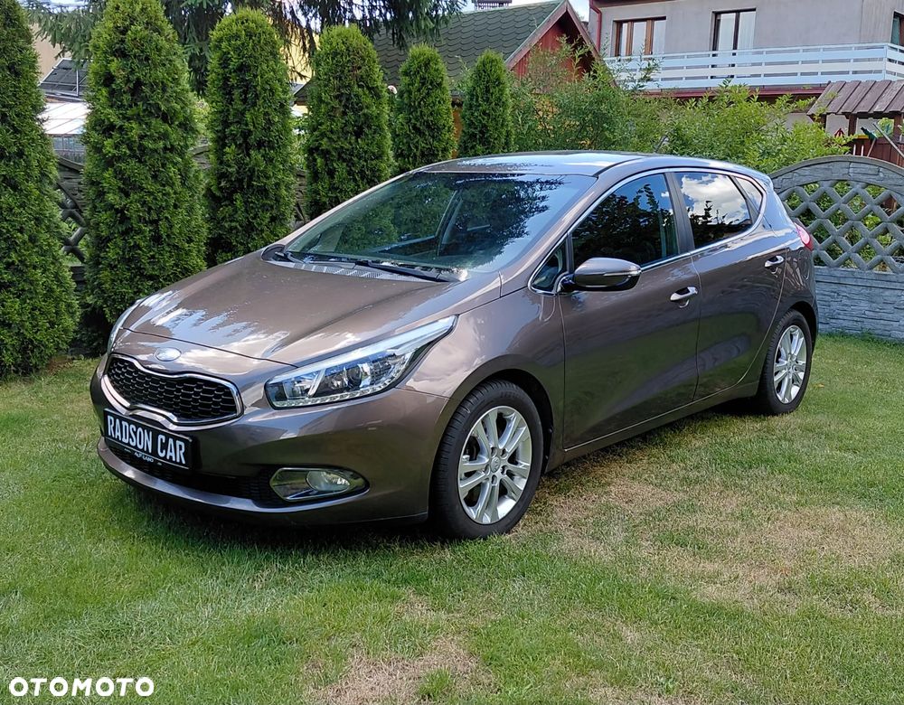 Kia Ceed 1.6 GDI ISG Spirit - 1