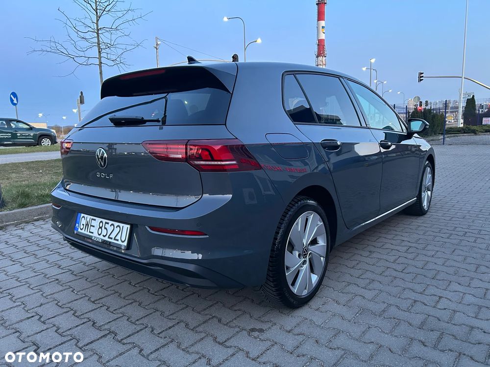 Volkswagen Golf 1.5 TSI Special Edition - 16