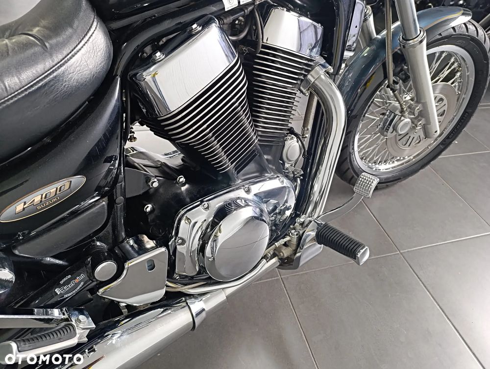 Suzuki Intruder - 17