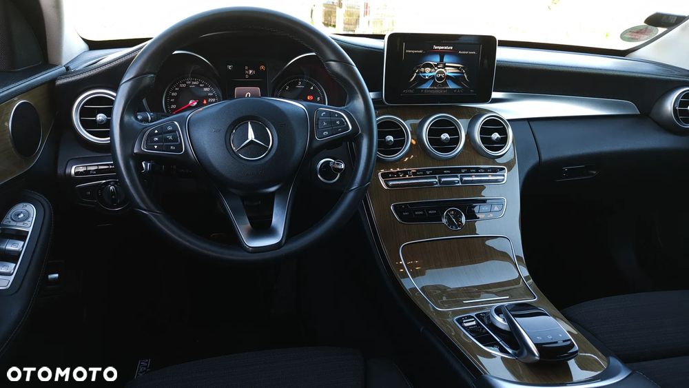 Mercedes-Benz Klasa C 200 (BlueTEC) d T 7G-TRONIC Avantgarde - 11