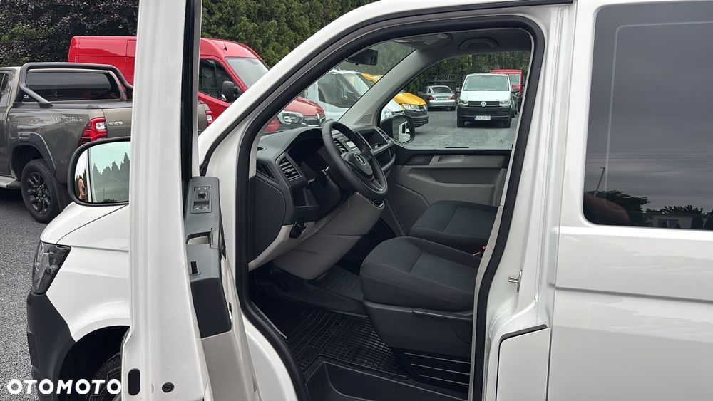 Volkswagen Transporter - 12