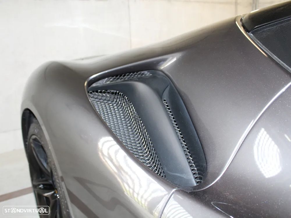 Ferrari SF90 Stradale - 13