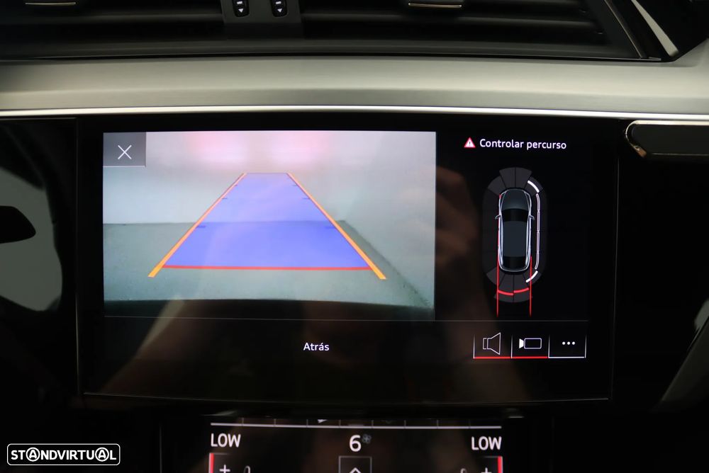 Audi e-tron 55 quattro S line - 31