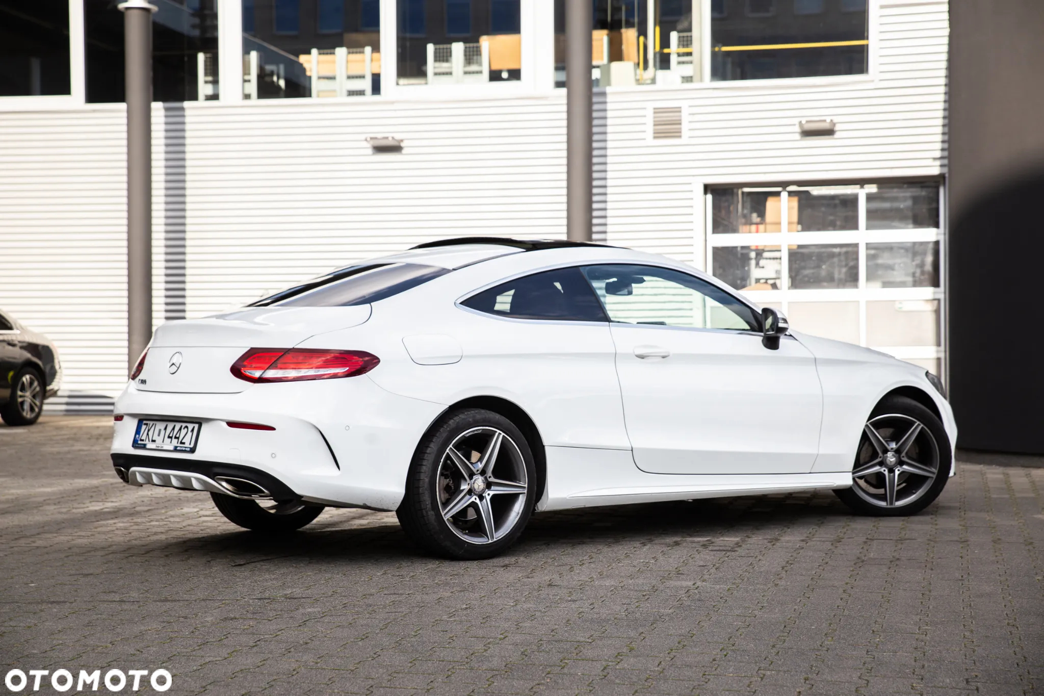 Mercedes-Benz Klasa C 180 7G-TRONIC - 2