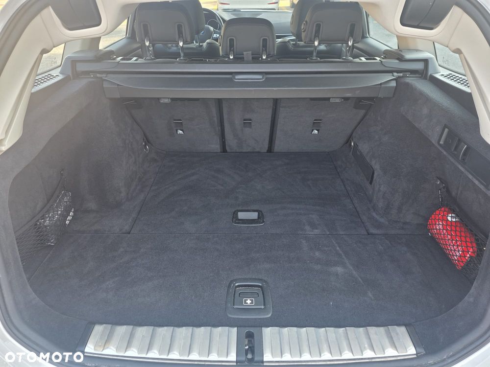 BMW Seria 3 318d - 16