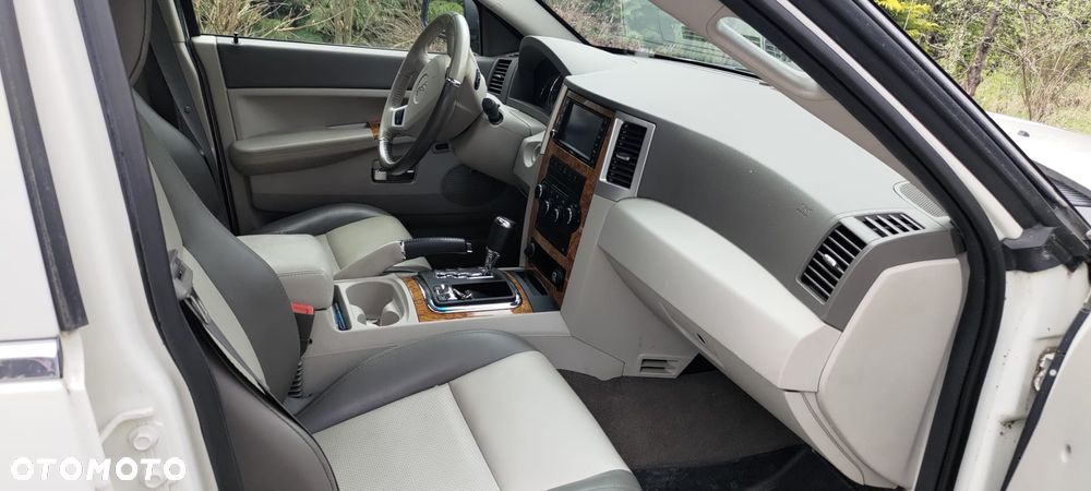 Jeep Grand Cherokee - 7