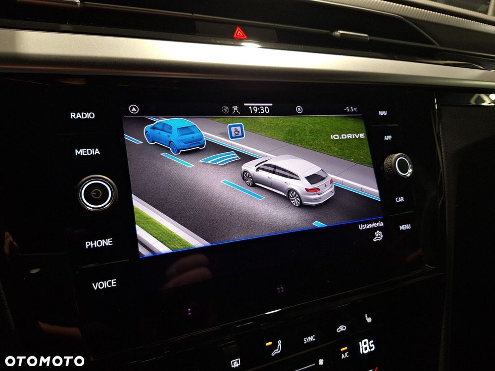 Volkswagen Arteon 2.0 TSI R-Line DSG - 27