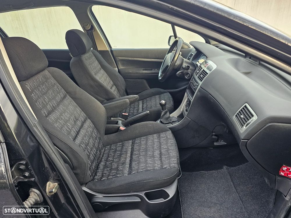 Peugeot 307 1.6 HDi Premium - 23