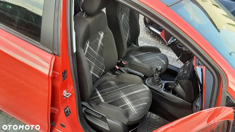 Opel Corsa 1.4 T Color Edition S&S - 14