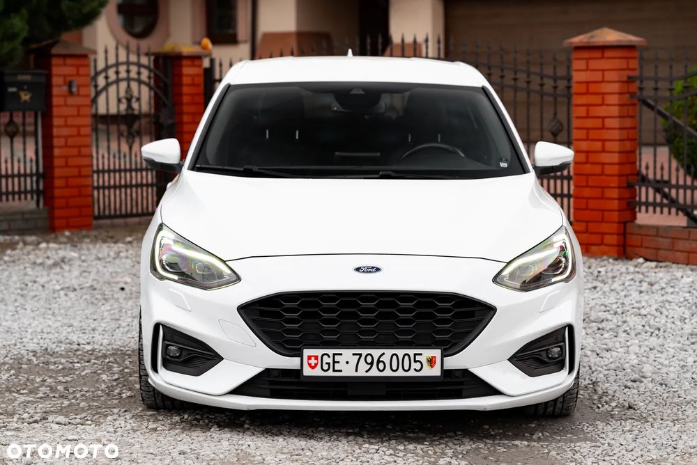Ford Focus 1.0 EcoBoost Start-Stopp-System ST-LINE STYLE - 4