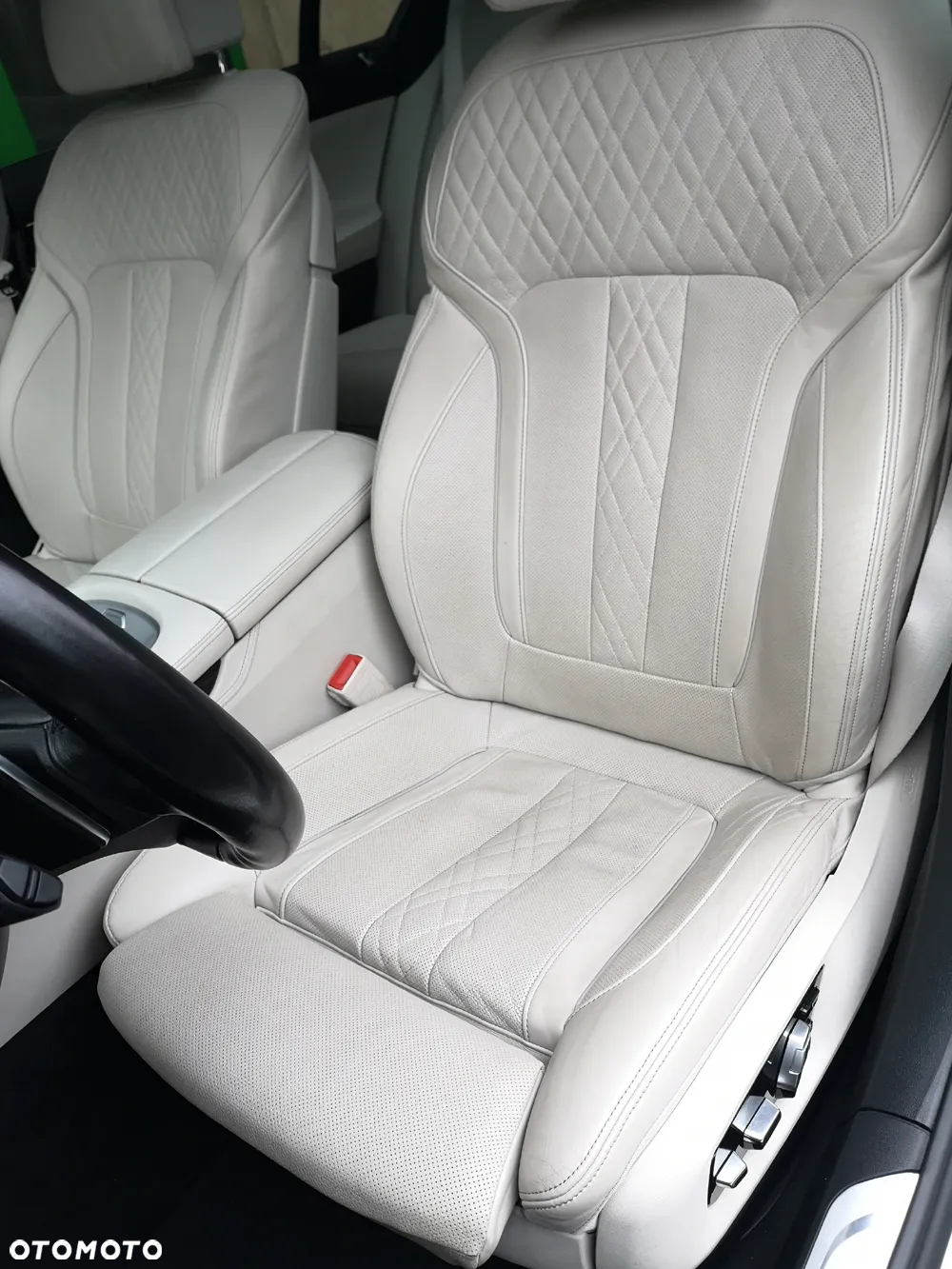 BMW Seria 7 740Ld xDrive - 25