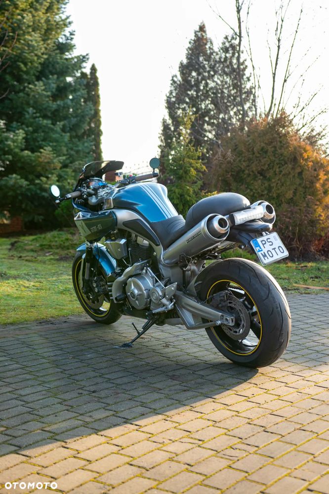 Yamaha MT - 7