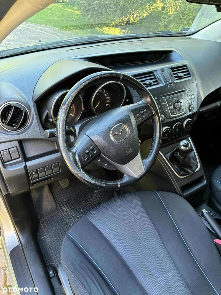 Mazda 5 - 9