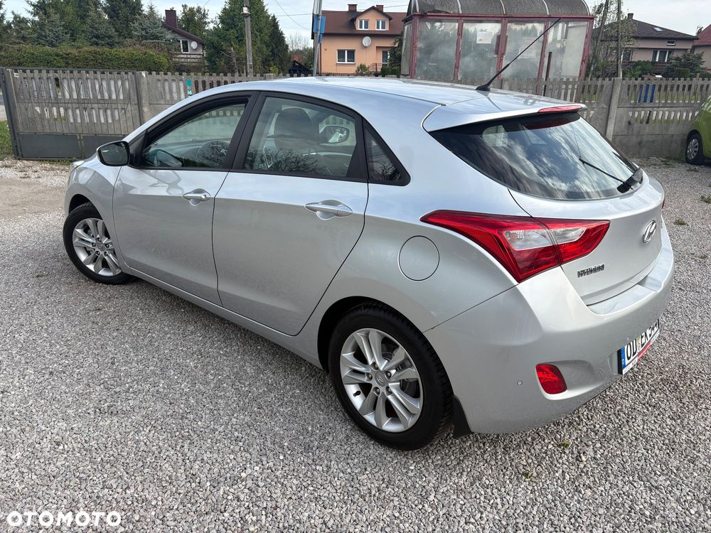 Hyundai i30 1.4 CRDi Intro Edition - 16