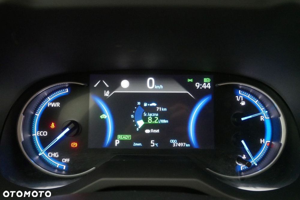 Toyota RAV4 - 9