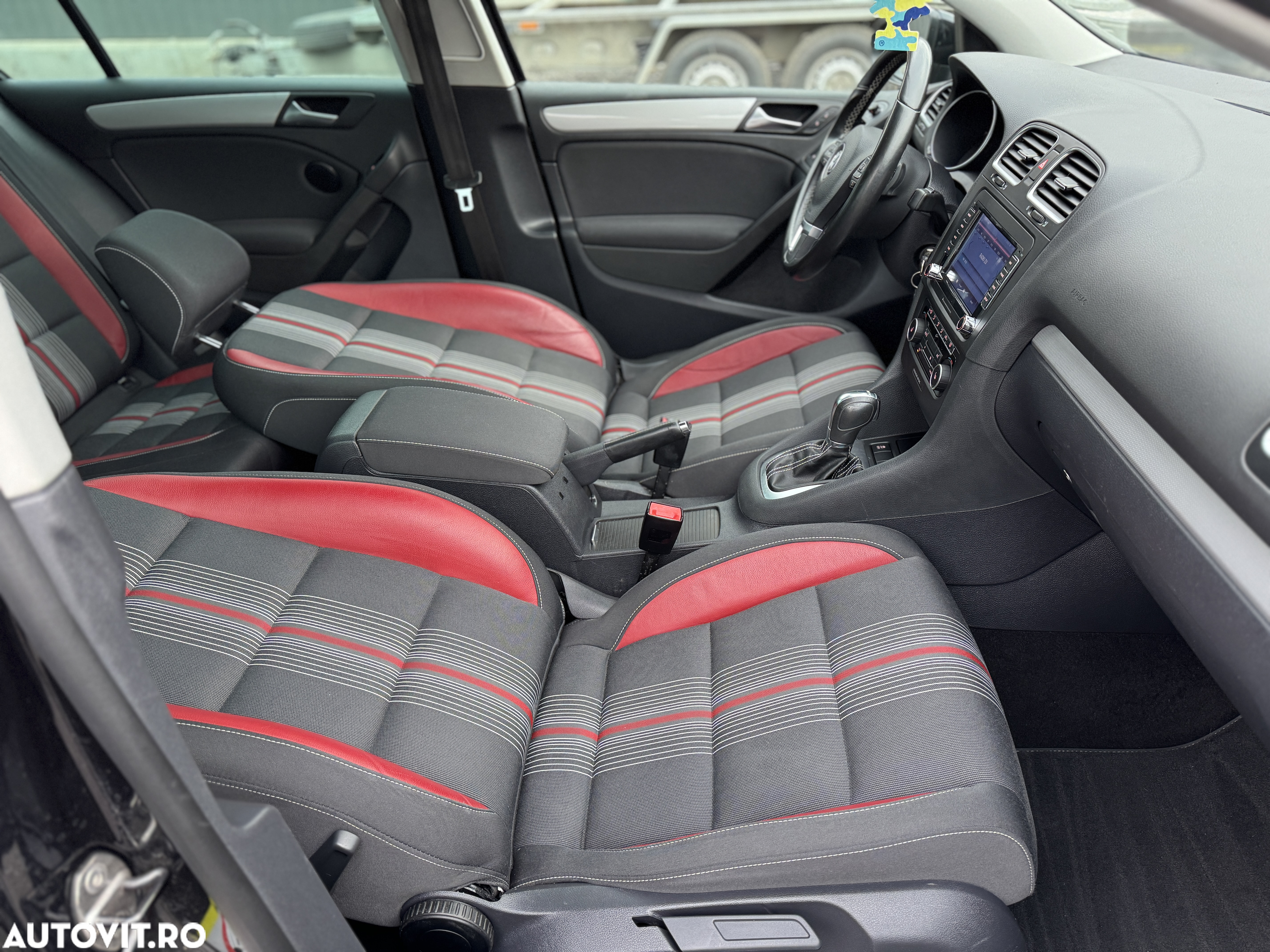 Volkswagen Golf 1.2 TSI DSG MATCH - 19