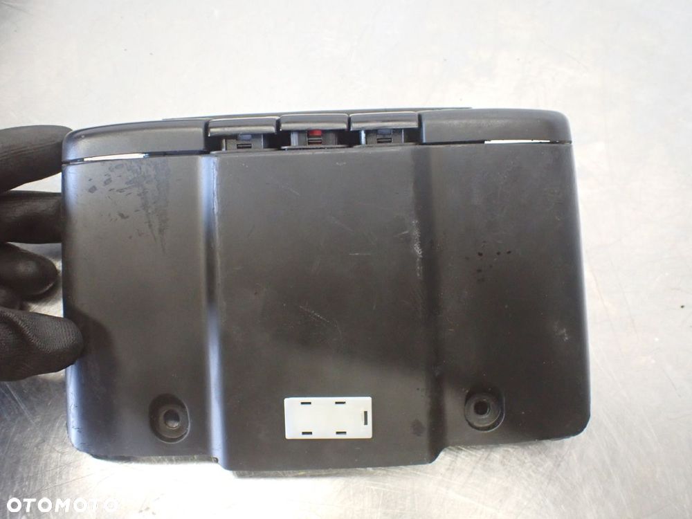 PANEL PRZEŁĄCZNIKÓW VOLKSWAGEN NEW BEETLE 1.9 1C0857857 - 2