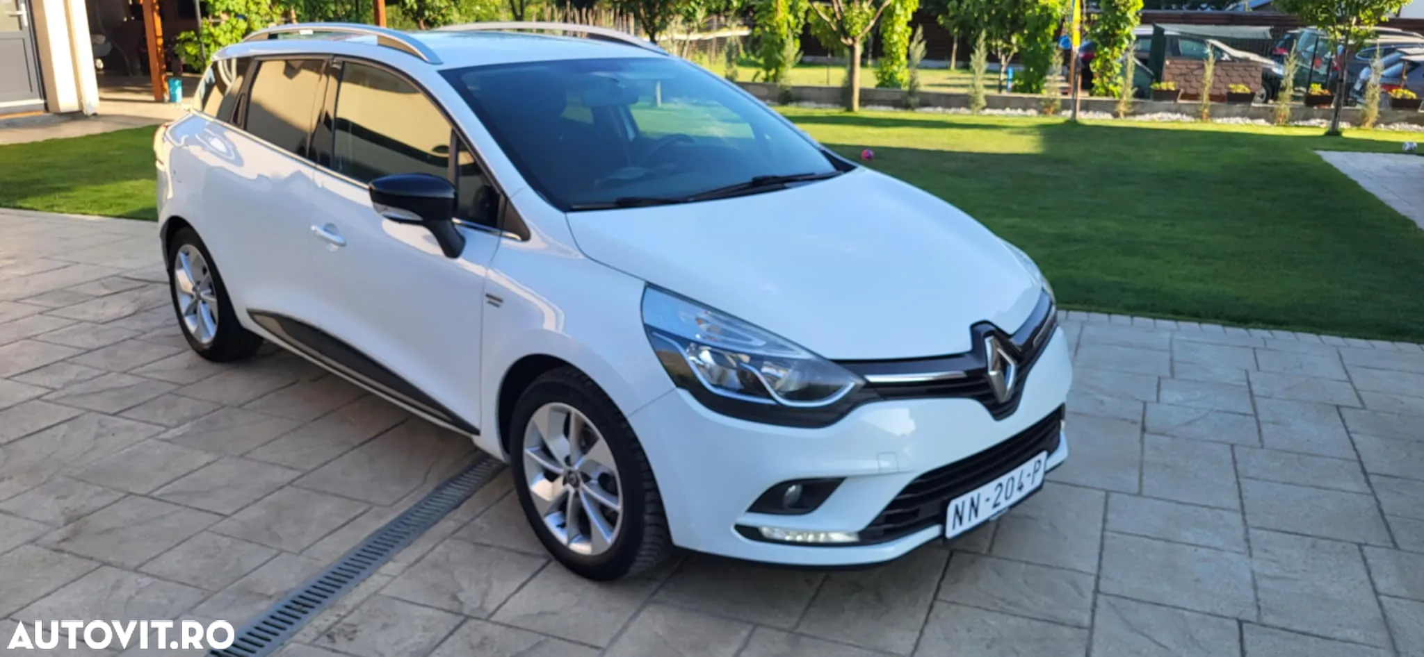 Renault Clio - 2