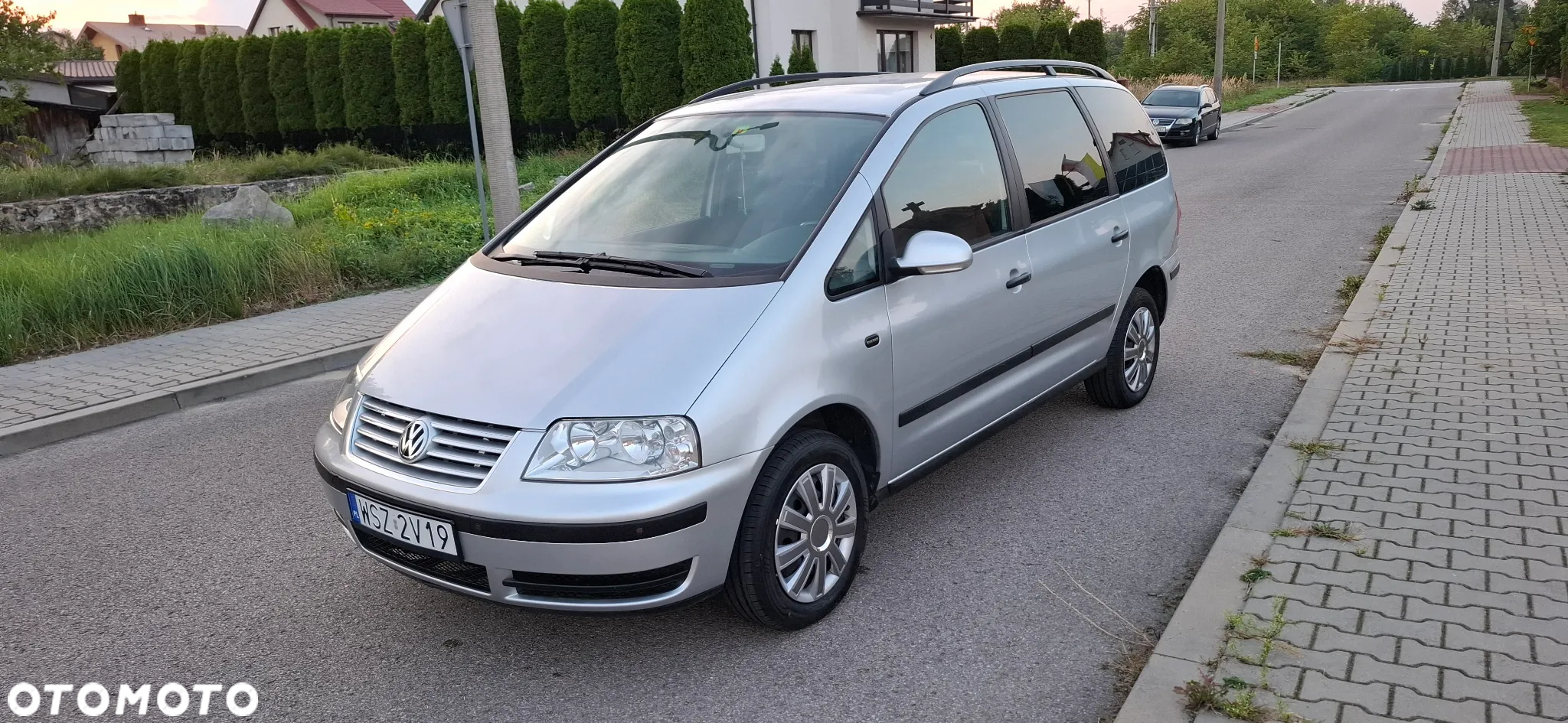 Volkswagen Sharan 1.9 TDI 4Motion Family - 12