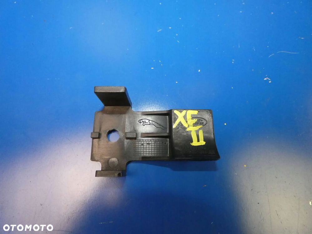 JAGUAR XF X260 XE X760 MOCOWANIE UCHWYT CHŁODNICY WIESZAK