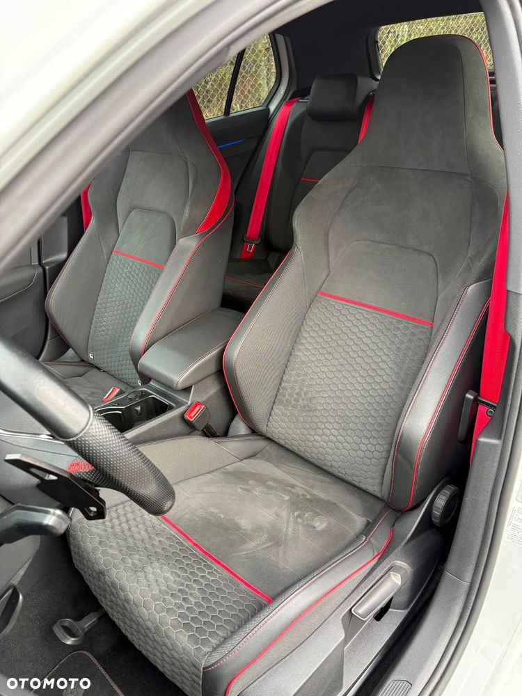Volkswagen Golf 2.0 TSI OPF DSG GTI Clubsport - 12