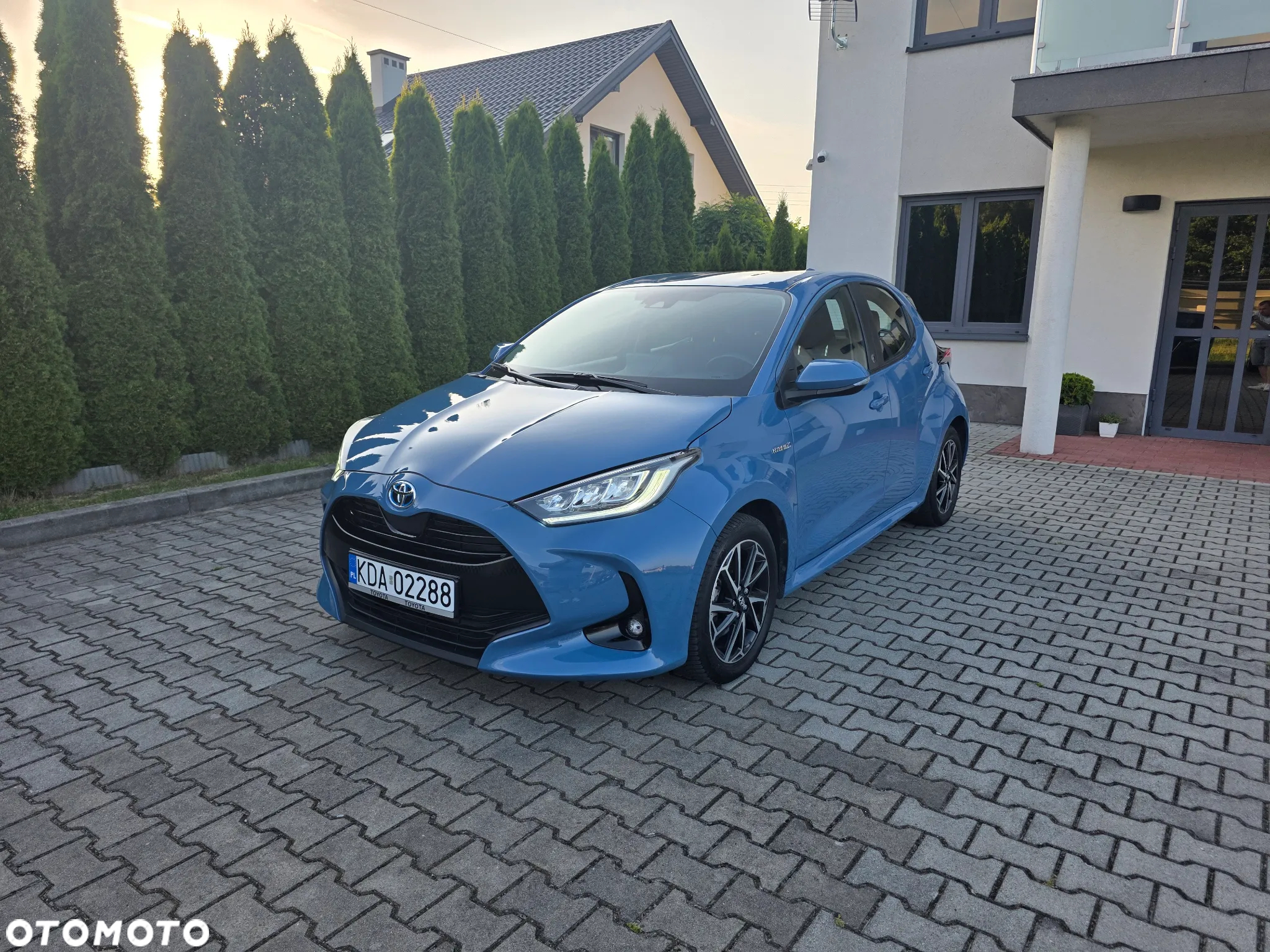 Toyota Yaris Hybrid 1.5 VVT-i Team Deutschland - 6