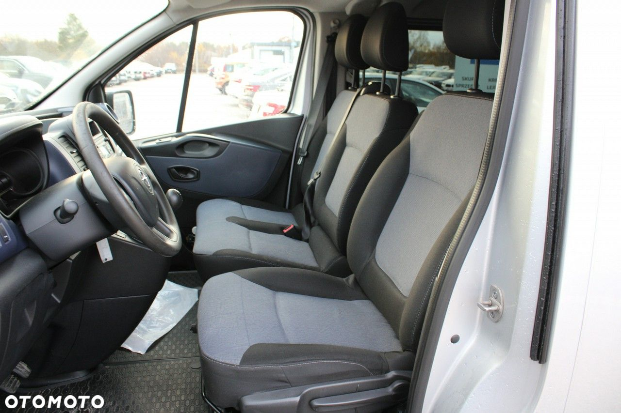 Opel Vivaro - 10