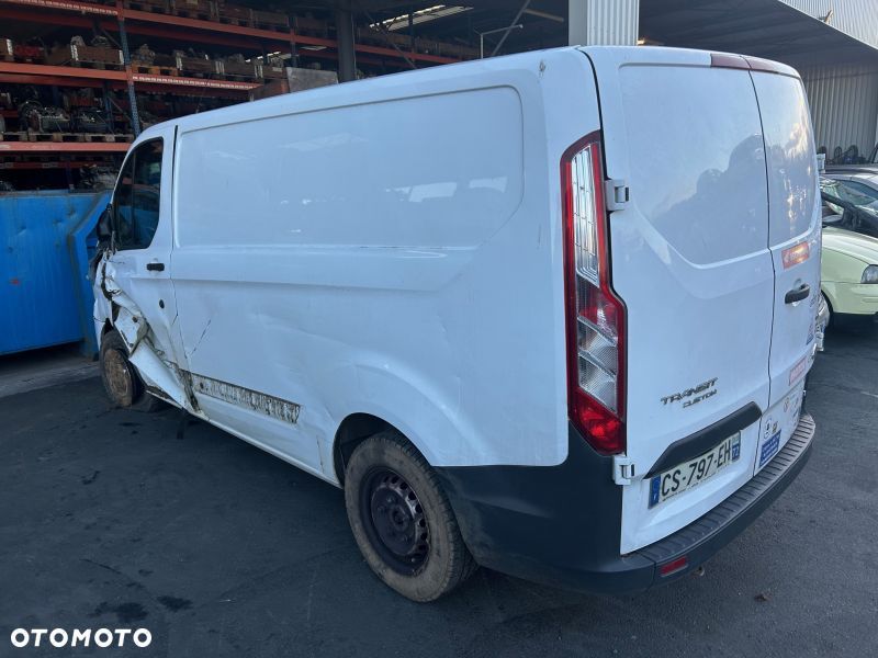 Ford TRANSIT CUSTOM - 3