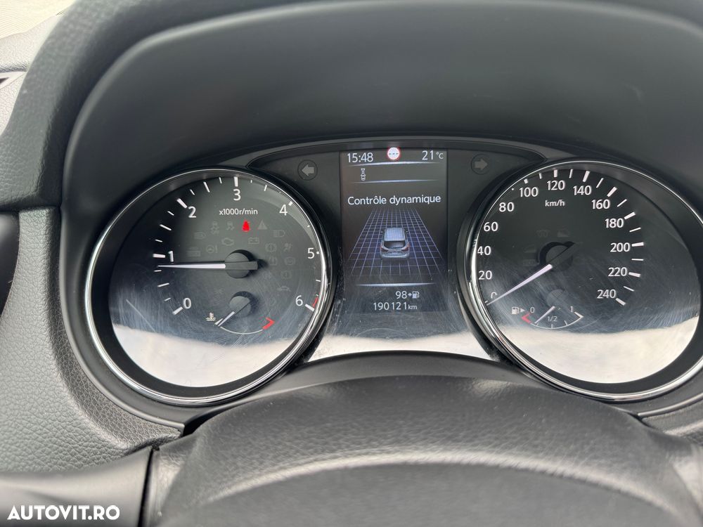 Nissan Qashqai 1.5 DCI Start/Stop N-Connecta - 15