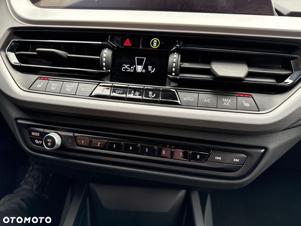 BMW Seria 1 - 13