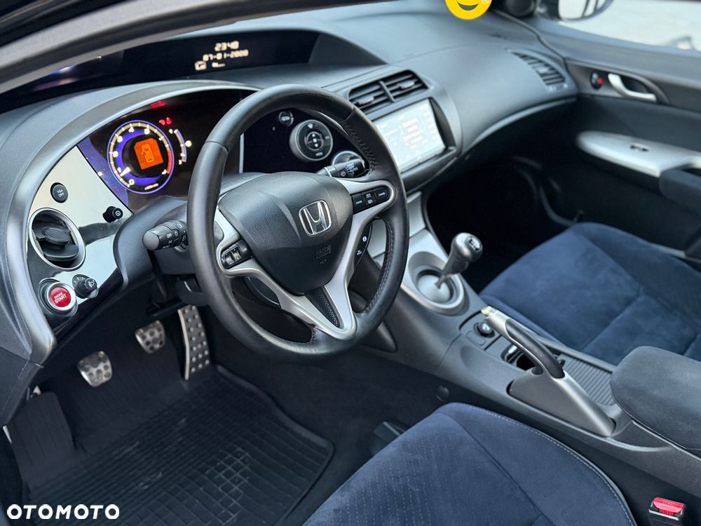 Honda Civic 1.8 Sport - 11