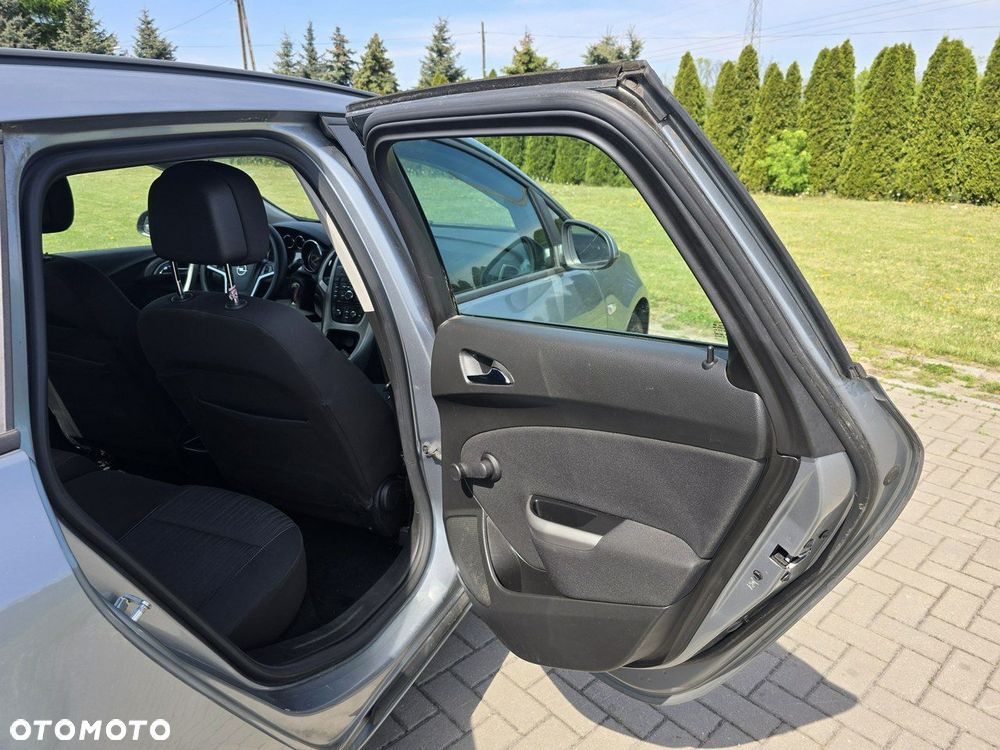 Opel Astra - 24