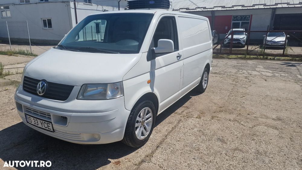 Volkswagen Transporter - 1