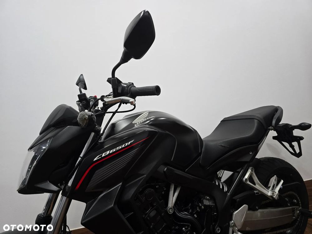 Honda CB - 21