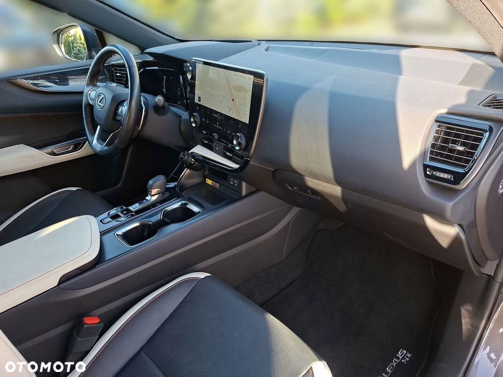 Lexus NX 450h+ Prestige AWD - 17