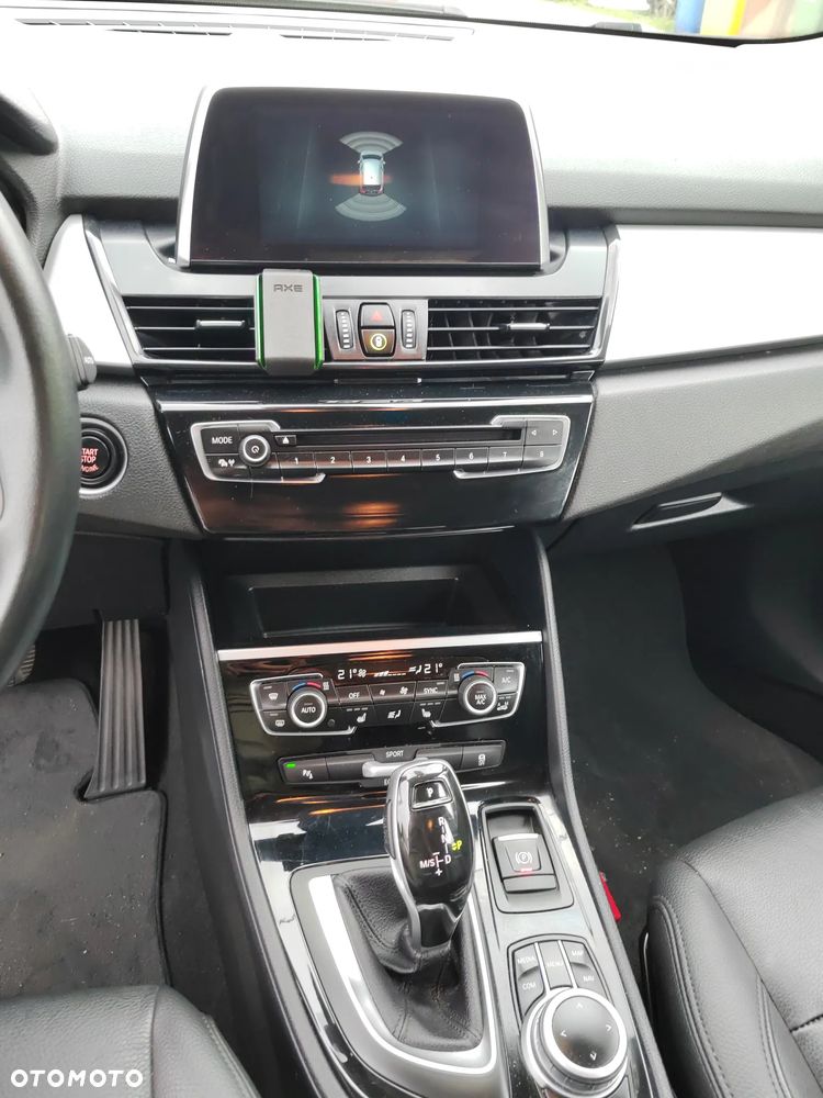 BMW Seria 2 218d GT - 9