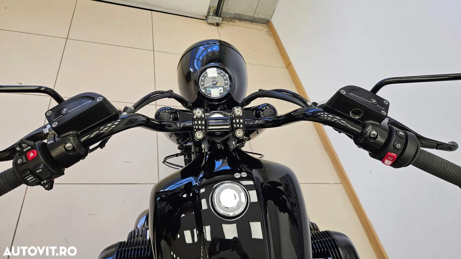 BMW R1850R - 12