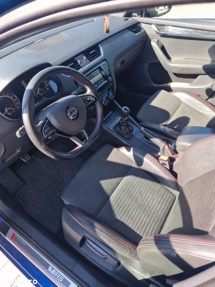 Skoda Octavia 2.0 TDI RS - 7