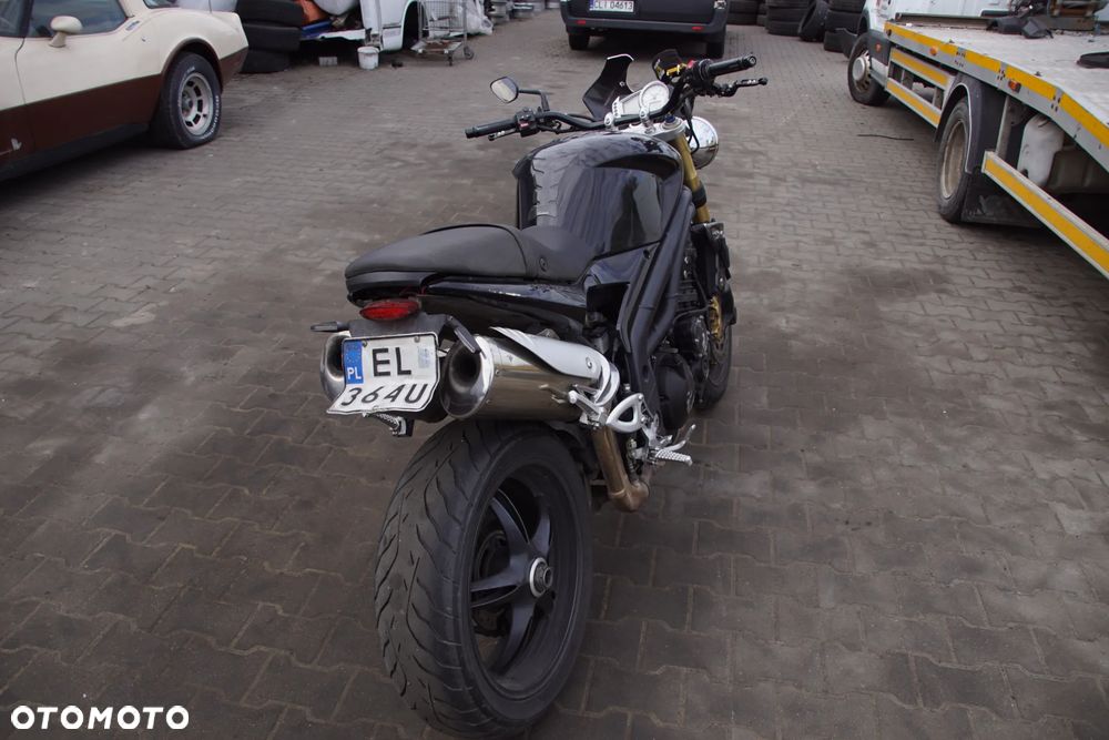 Motocykl na części - Triumph Speed Triple IV 1050 515NJ 131 KM 2005R Silnik Skrzynia Rama Lampa Siedzenie Gmol Przełącznik Manetka Laga Monowahacz Amortyzator Owiewka Osłona Sterownik Moduł Czujnik Licznik - 7