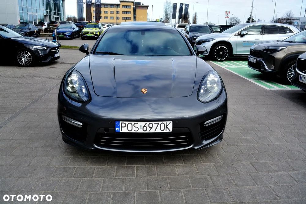 Porsche Panamera GTS - 16