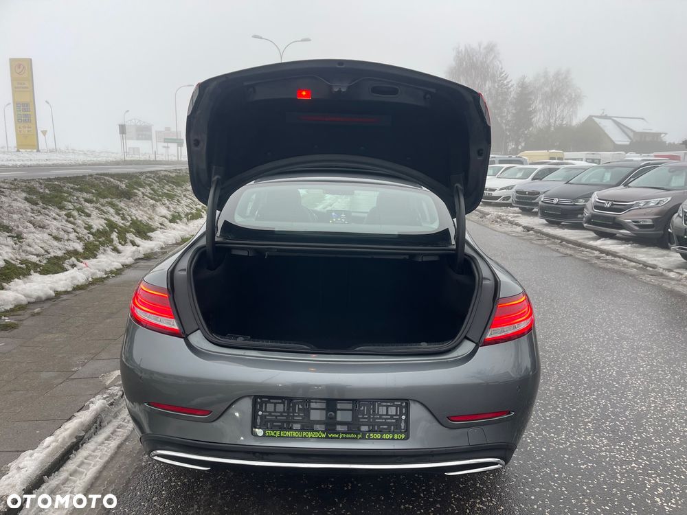 Mercedes-Benz CLA - 21