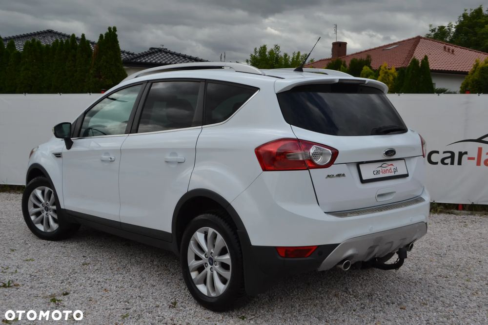 Ford Kuga 2.0 TDCi 2x4 Titanium - 10
