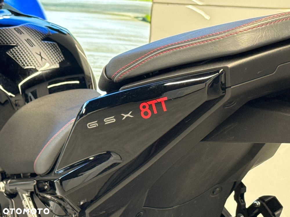 Suzuki GSX - 4