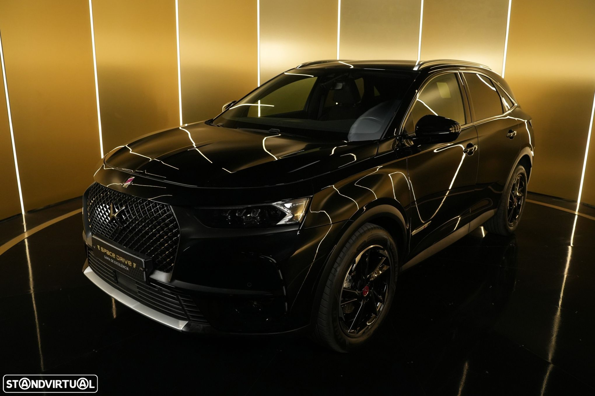 DS DS7 Crossback 1.5 BlueHDi Performance Line EAT8 - 5