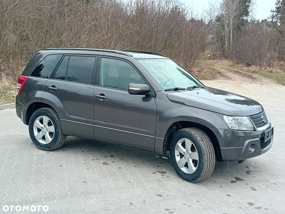 Suzuki Grand Vitara 2.4 Comfort - 8