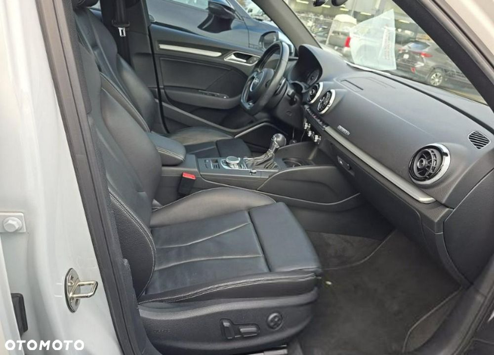 Audi S3 S tronic - 9